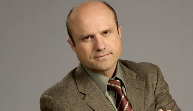 Enrico Colantoni de Veronica Mars'ın yeni sezonu için geri dönüyor