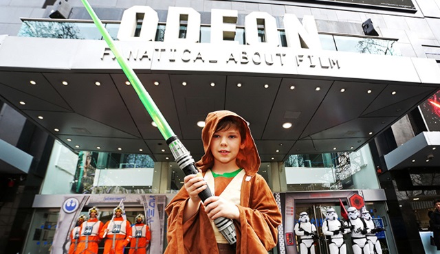 Star Wars: Bölüm VII - Güç Uyanıyor rekora koşuyor