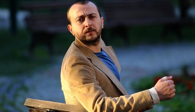 Mutlu Ol Yeter | Kim Kimdir?