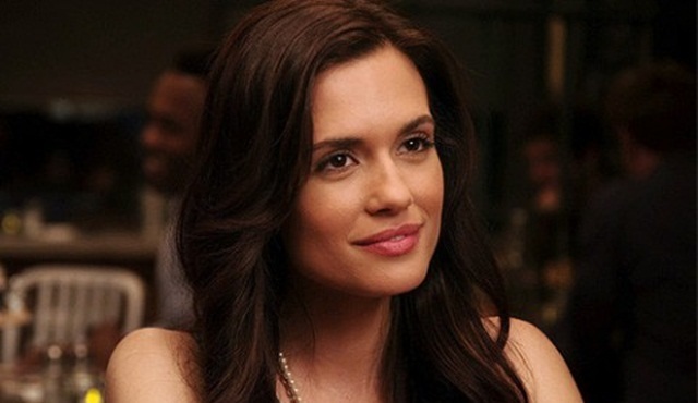 Torrey DeVitto, Pretty Little Liars'a geri dönüyor