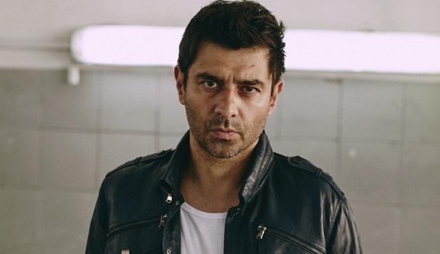 Cansel Elçin’in yazıp yönettiği Melekleri Taşıyan Adam filminin afişi yayınlandı!