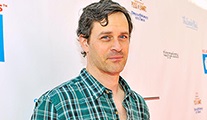Tom Everett Scott, Reign