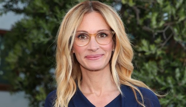 Julia Roberts, Charlotte Walsh Likes To Win dizisinde yer almak için görüşmelere başladı