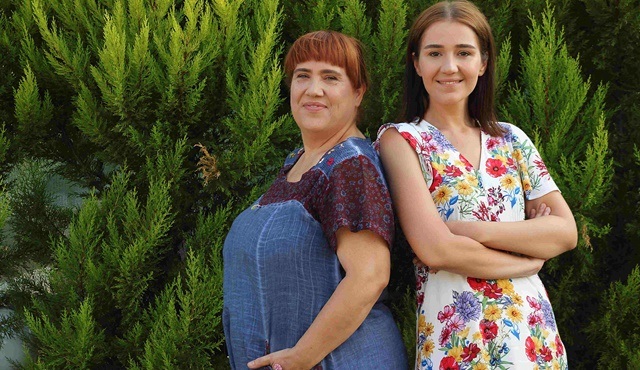 Anne-kız oyuncular Uğur-Eylül Demirpehlivan, Ege’nin Hamsisi’nde buluştu!