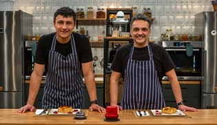 Arda ile Omuz Omuza bu hafta Alper Çankaya’yı konuk ediyor!