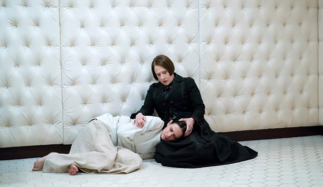 Penny Dreadful için 3. sezon tanıtımı paylaşıldı