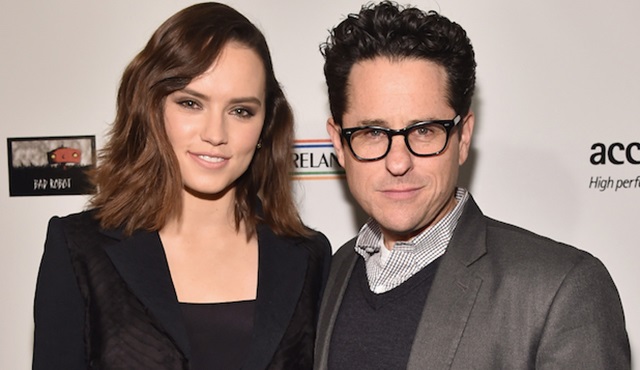 J.J. Abrams ve Daisy Ridley yeniden bir araya geliyor