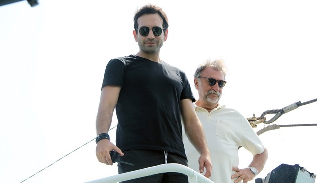 Aşk Yeniden: Fatih and Selin leave the house