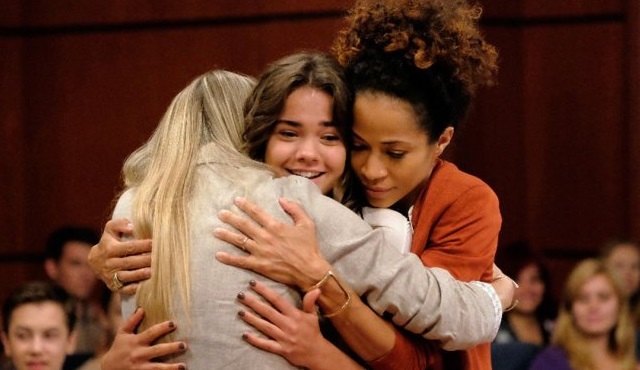 The Fosters hem bitiyor hem de uzantısı geliyor