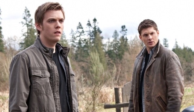 Jake Abel, Supernatural'ın final sezonu için diziye dönüyor