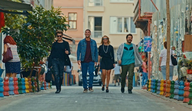 Klavye Delikanlıları dizisinden yeni tanıtım yayınlandı!