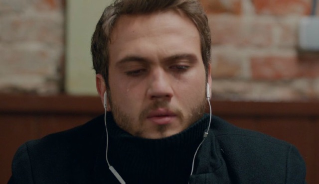 Çukur: Zıplıyor herkes kanguru sanki*