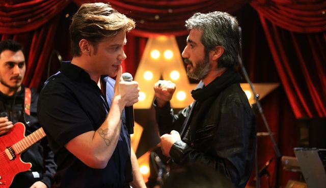 Paramparça'dan Sinan Akçıl sürprizi