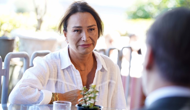 Demet Akbağ, Menajerimi Ara dizisine konuk olacak!