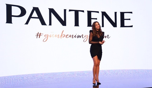 Pantene’in yeni marka elçisi Demet Özdemir oldu!