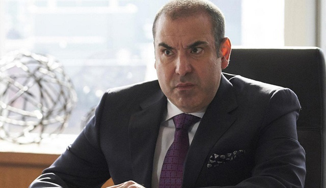 Suits 8. sezonunun kalan bölümleriyle 23 Ocak'ta ekrana dönüyor