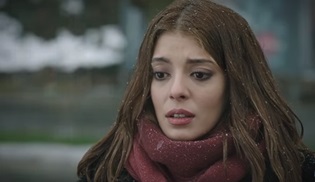 Selin Şekerci, ''Acı Aşk'' için ''İncelikler Yüzünden'' şarkısını seslendirdi!