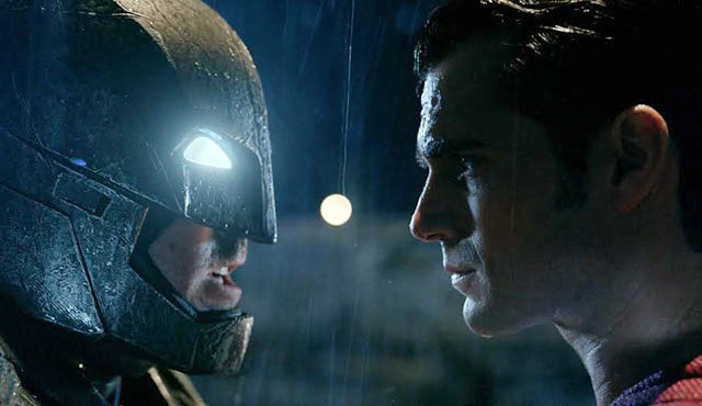 Batman v Superman için Honest Trailer geldi