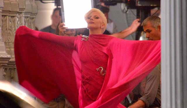 Lady Gaga, ilk kez American Horror Story: Hotel setinde görüntülendi