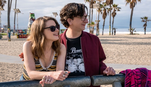 Love ve Yakıcı Kumlar 10 Mart'ta Netflix Türkiye'de!