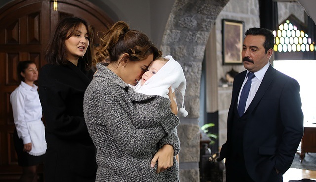 Wings of Love | Alper's mysterious meeting is a game changer 