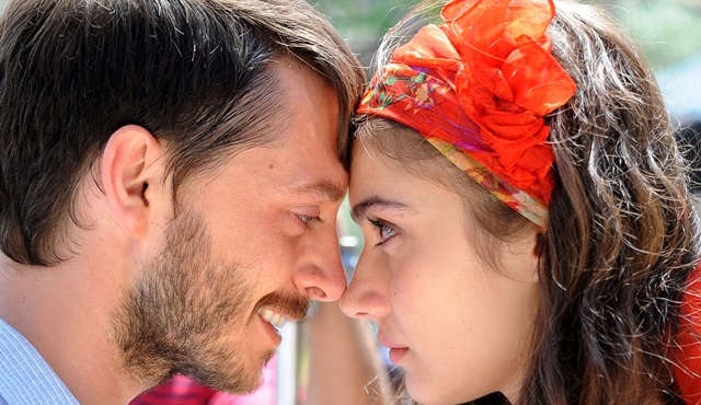 Türkan Şoray bu kez ‘aşkı’ yönetmen kimliğiyle yorumladı!