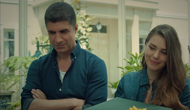 Bir Faruk üç kadın