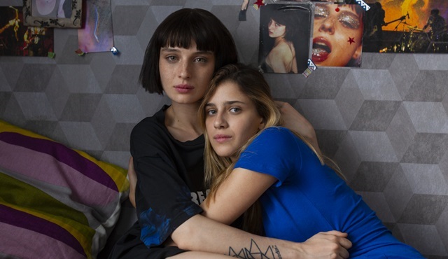Baby ve 1983, 30 Kasım'da Netflix Türkiye'de başlıyor