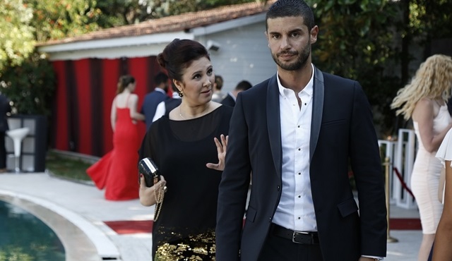 Setten: İlk Kareler