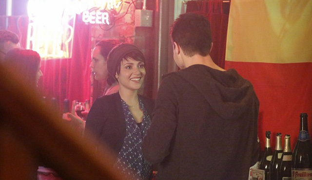 Robbie Amell, Chasing Life'a konuk oluyor