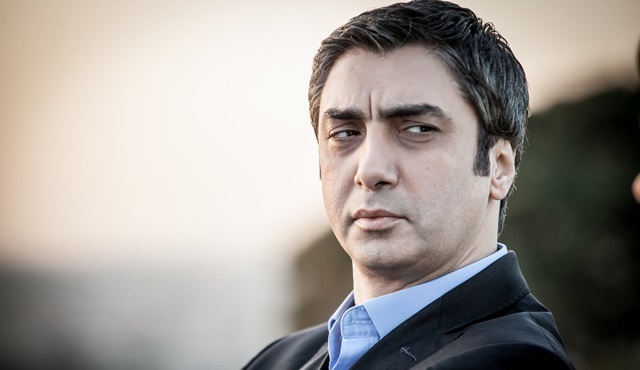 Valley of the Wolves: Ambush | Polat tries to stop a suicide bomber