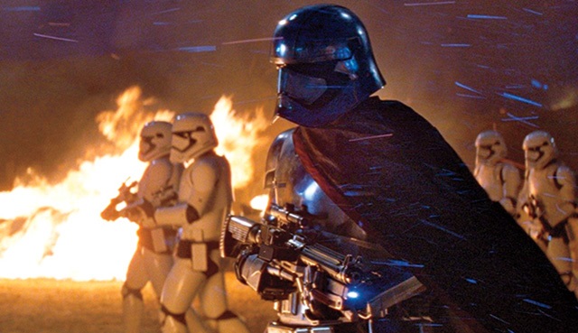 Star Wars: Bölüm VII - Güç Uyanıyor filminden yeni kareler geldi