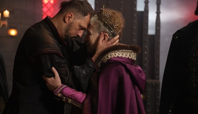 Ölümden dönen Vlad, oyunu yeniden kurmak istiyor!