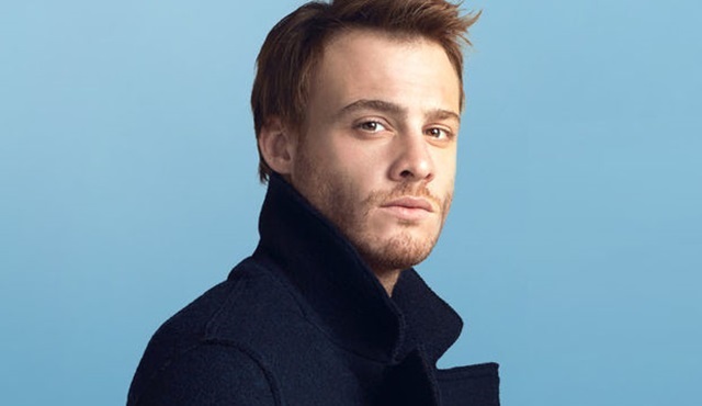 Kerem Bürsin yeni bölüm öncesi hayranlarıyla Twitter’da buluşacak!
