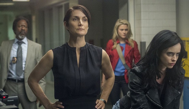 Jessica Jones dizisinden yeni fotoğraflar geldi