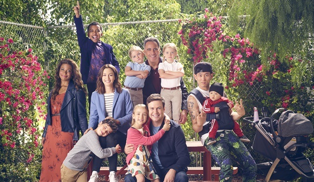 Single Parents dizisi ilk sezon bölümleriyle FOXLIFE’ta başlıyor!