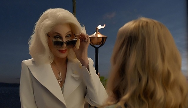 Mamma Mia! Yeniden Başlıyoruz filminden Cher'e özel video geldi!
