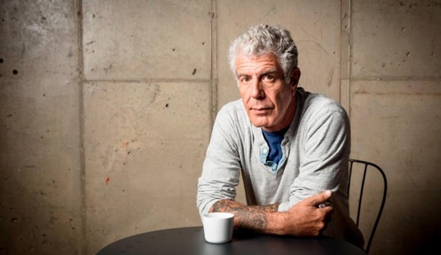 Netflix,  Anthony Bourdain'in şovu Parts Unknown'u yayınlamaya devam edecek