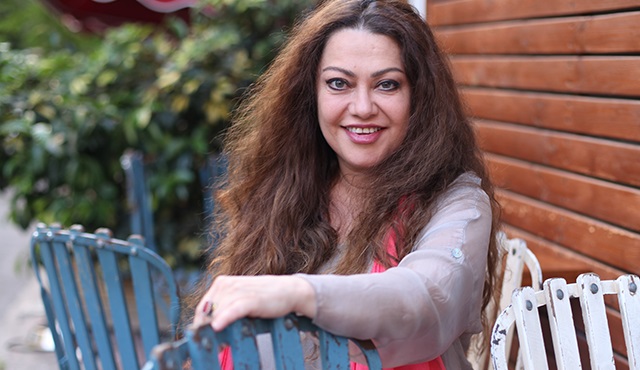 Nurcan Eren: Oynadığım dizileri izleyemiyorum ama Kördüğüm'de tekrarları bile izleyeceğim neredeyse..