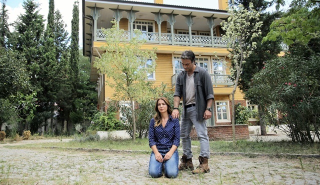 Kalbimdekiz Deniz | Deniz's perfect life changes overnight 