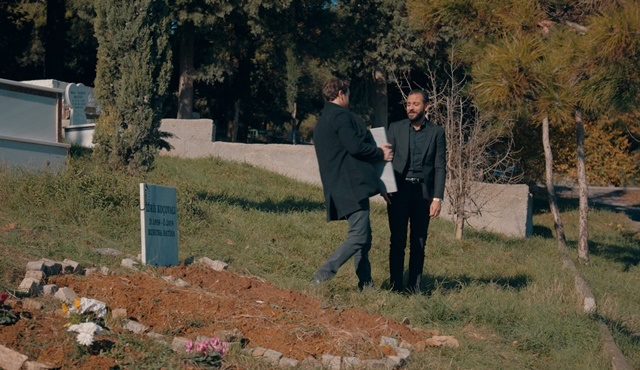 Çukur'dan spoiler var: Yamaç, Vartolu’nun neden gitmek istediğini öğrenmeye çalışıyor!