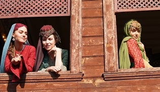 Mevlana: Mest-i Aşk filminden ilk kareler yayınlandı!