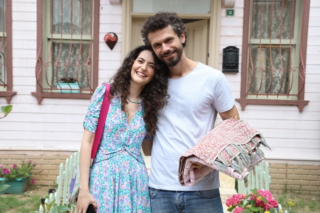 Setten İlk Kareler