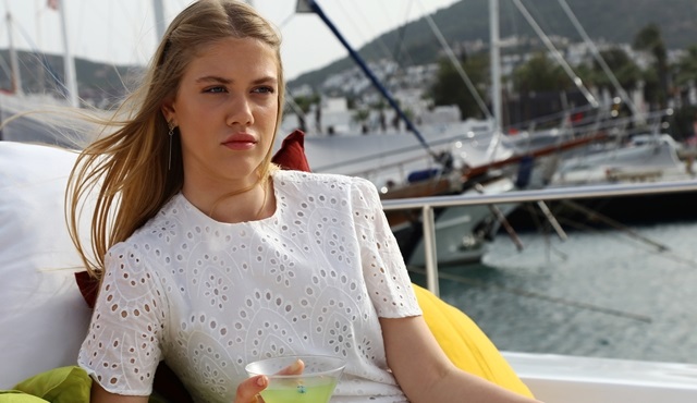 İlk Bölümden Kareler