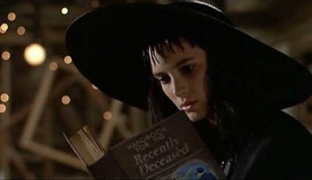 Çok mesuduz! Winona Ryder da Beetlejuice filminde rol alacak!