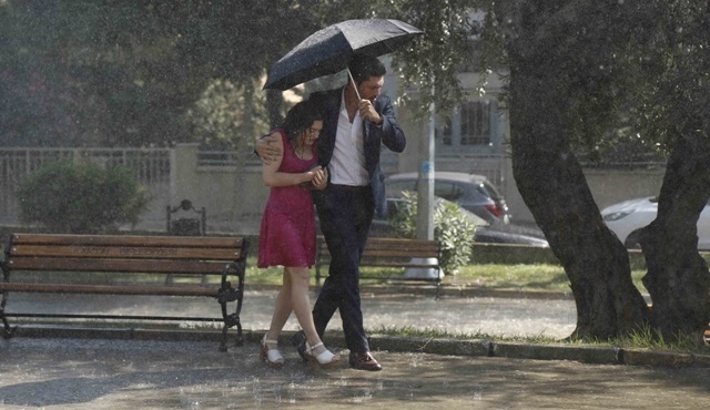 Siz hepiniz, ben tek!