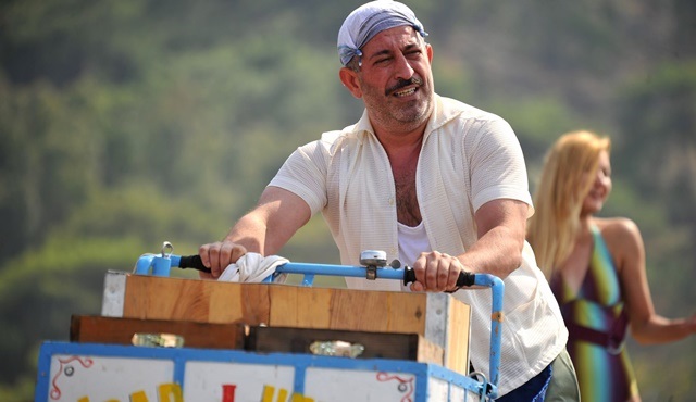 Cem Yılmaz ve dünya yıldızlarının film prömiyerleri Mart ayında FilmBox'ta!
