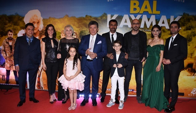 Onur Tan’ın yazıp yönettiği Balkaymak filminin galası yapıldı!