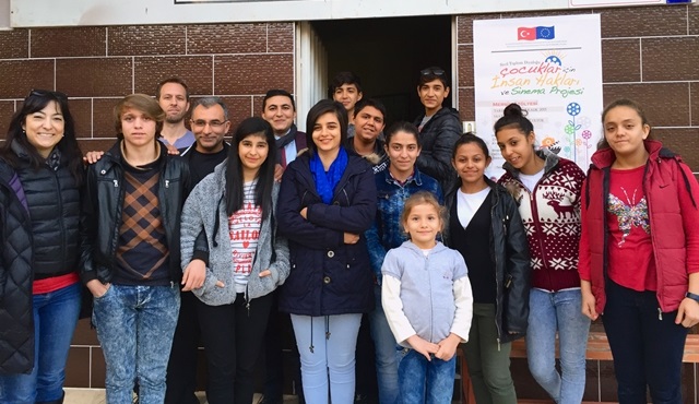 Çocuklar engelleri sinemayla aşıyor!  