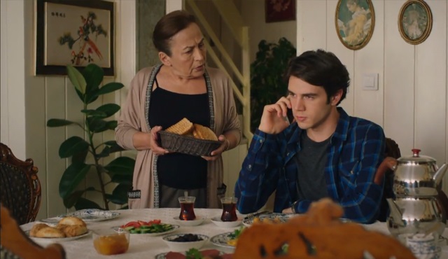 Barış ve anneannesi